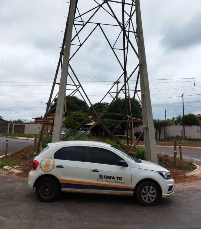 Torre de Alta Tensão (1)