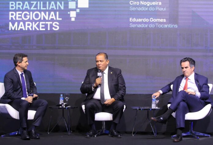 Senador Eduardo Gomes defende atração de investimentos e exploração do potencial turístico para desenvolvimento regional em evento da Apex - 2