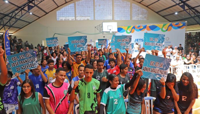 F4-Estudantes participam da etapa regional dos Jogos Estudantis do Tocantins, no recém-reformado Ginásio Poliesportivo Sólon Póvoa Filho-Dianópolis-TO-foto-Marcio Vieira