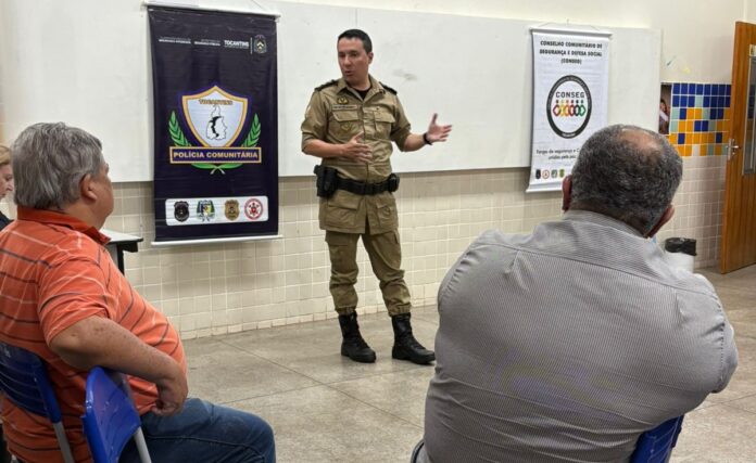 Diretor explicou sobre o papel do Conselho Comunitário - Divulgação SSPTO