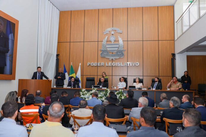 Autoridades civis e militares participaram de sessão solene em homenagem aos 25 anos da CFAT – Foto Francisco Barros