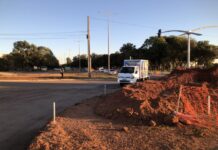 Prefeitura orienta moradores sobre desvio de tráfego em obras no cruzamento da avenida LO 21 com a Teotônio Segurado