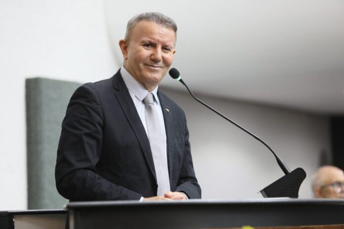 Prefeito-de-Palmas-destacou-personalidades-que-fazem-parte-da-historia-da-cidade-Edu-Fortes